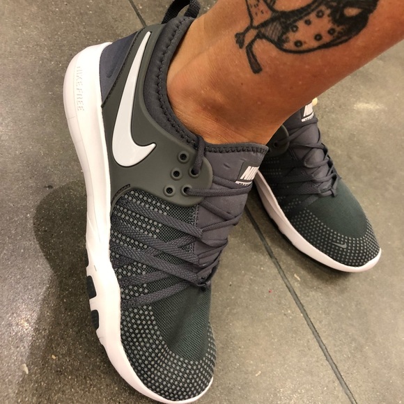 🌪Nike Training 🌪New in a box 🌪Price firm - Picture 3 of 8